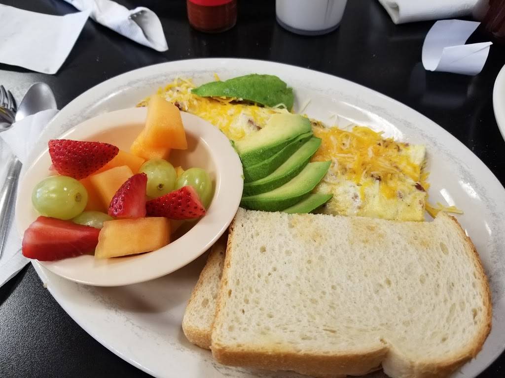 Moms Family Diner #2 | restaurant | 1530 N Elm Pl, Broken Arrow, OK 74012, USA | 9188934781 OR +1 918-893-4781