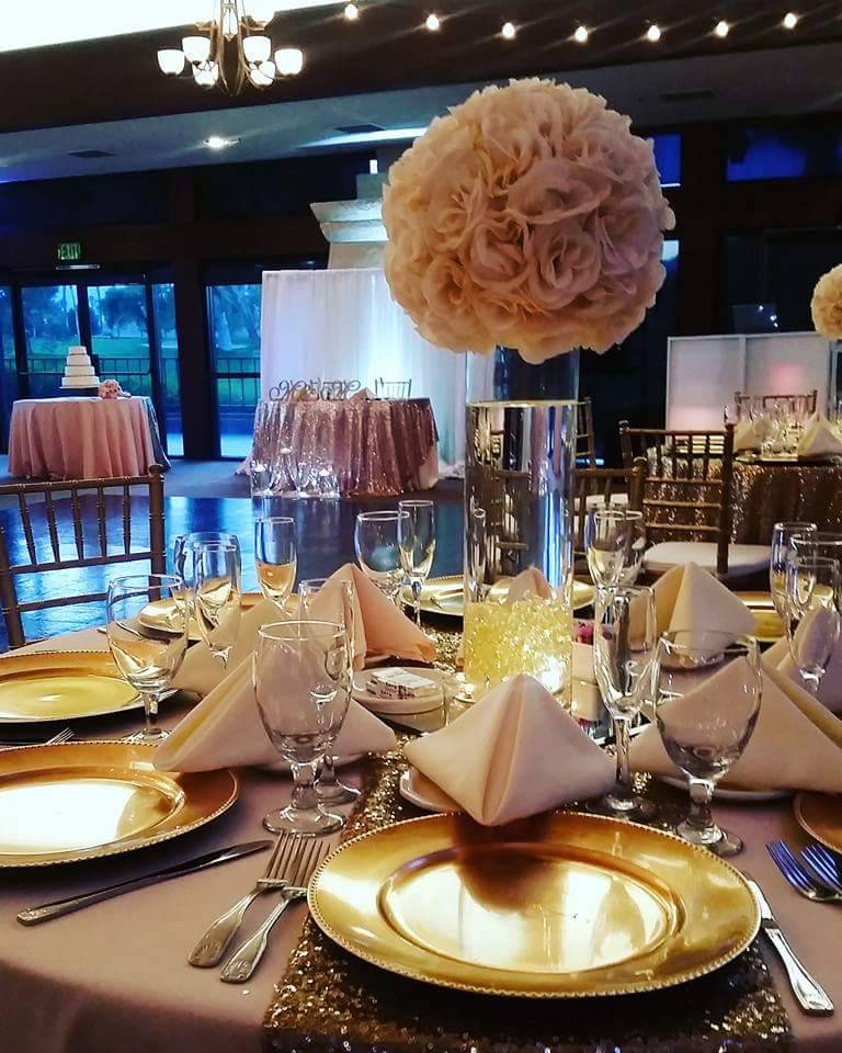 Woodhaven Country Club | restaurant | 41-555 Woodhaven Dr. East, Palm Desert, CA 92211, USA | 7603457636 OR +1 760-345-7636