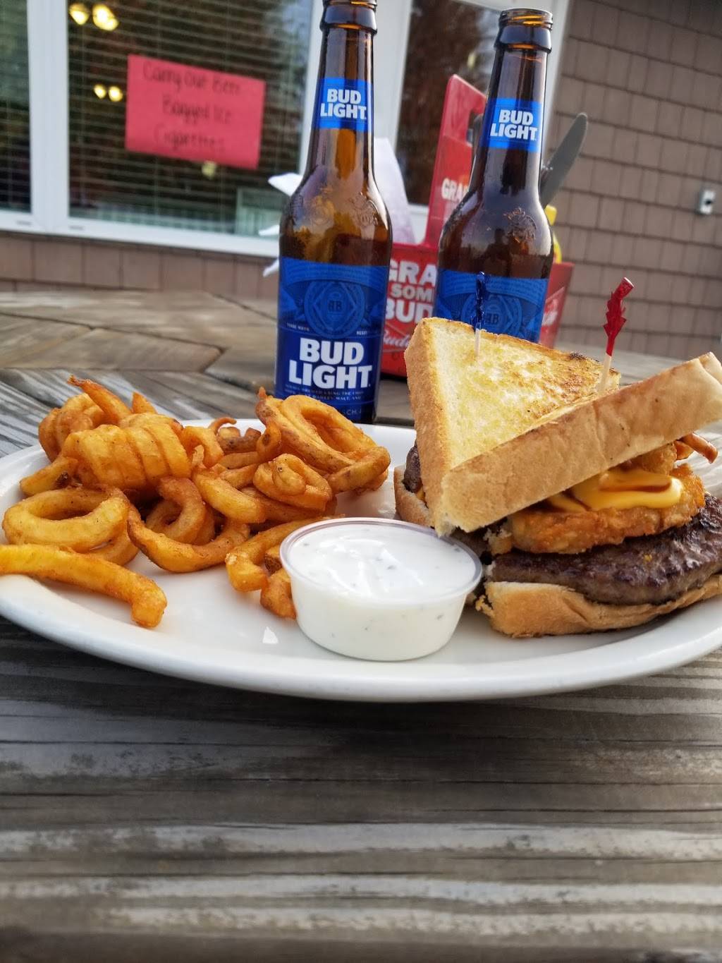Dockside Beachfront Grill | restaurant | 13 SW Wrenn Pkwy, Greensburg, IN 47240, USA | 5132652448 OR +1 513-265-2448