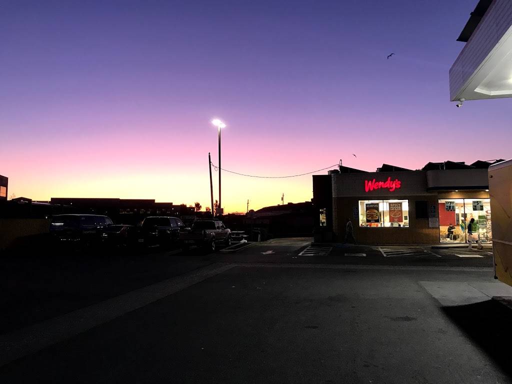 Starbucks | cafe | 176 Gateway Blvd, South San Francisco, CA 94080, USA | 6508663904 OR +1 650-866-3904