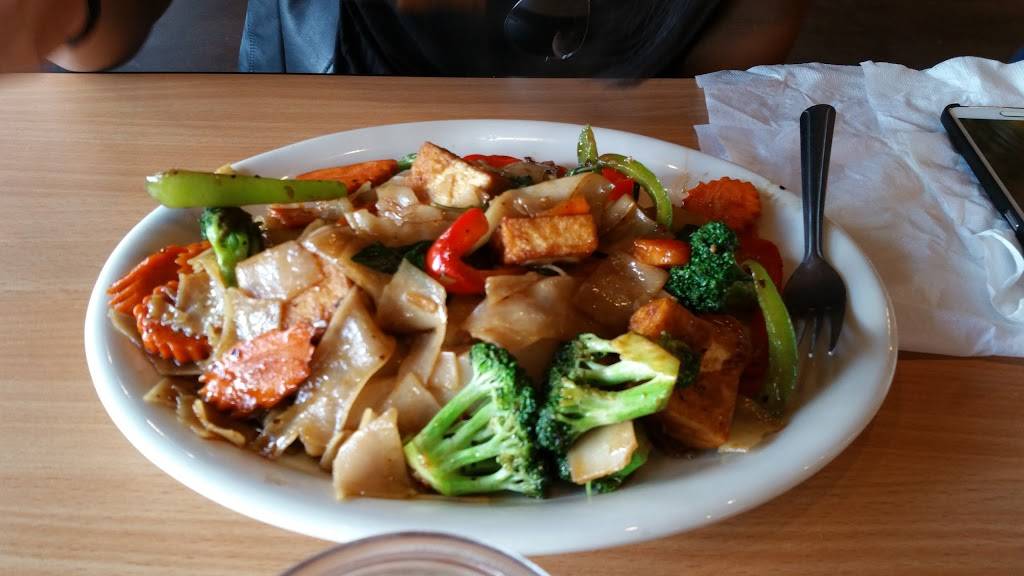 Zabb Noodles | restaurant | 168 E 3300 S, South Salt Lake, UT 84115, USA | 3852427605 OR +1 385-242-7605