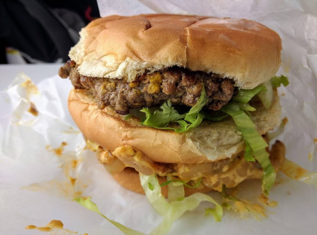 The Burgers Priest | restaurant | 3280 Dufferin St, North York, ON M6A 2T4, Canada | 6473527070 OR +1 647-352-7070