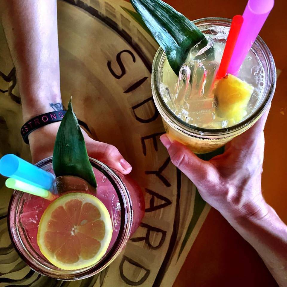 SideYard | restaurant | 3204 Seawall Blvd Suite D, Galveston, TX 77550, USA | 4096215237 OR +1 409-621-5237