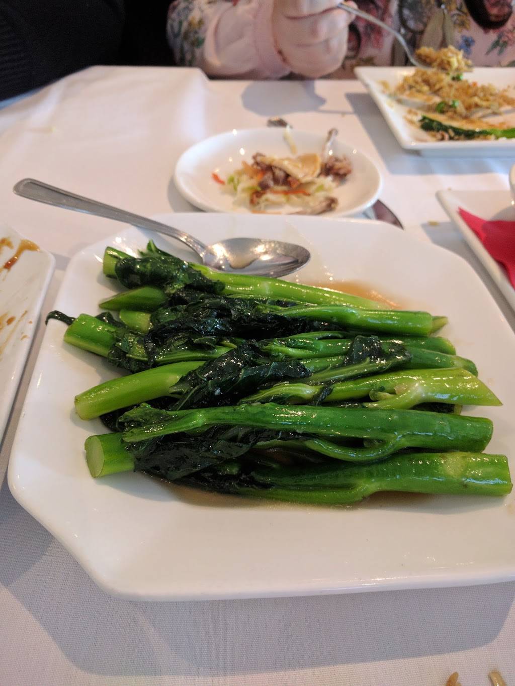 Eastern Sense Chinese Restaurant | restaurant | 200 Marycroft Ave, Woodbridge, ON L4L 5X9, Canada | 9052641688 OR +1 905-264-1688