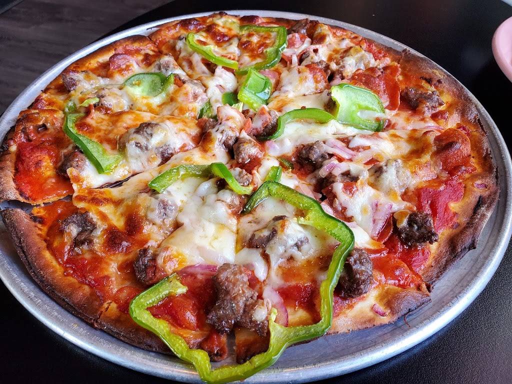 Kellys 19th Hole | restaurant | 8432 Noble Ave N, Brooklyn Park, MN 55443, USA | 7634246110 OR +1 763-424-6110