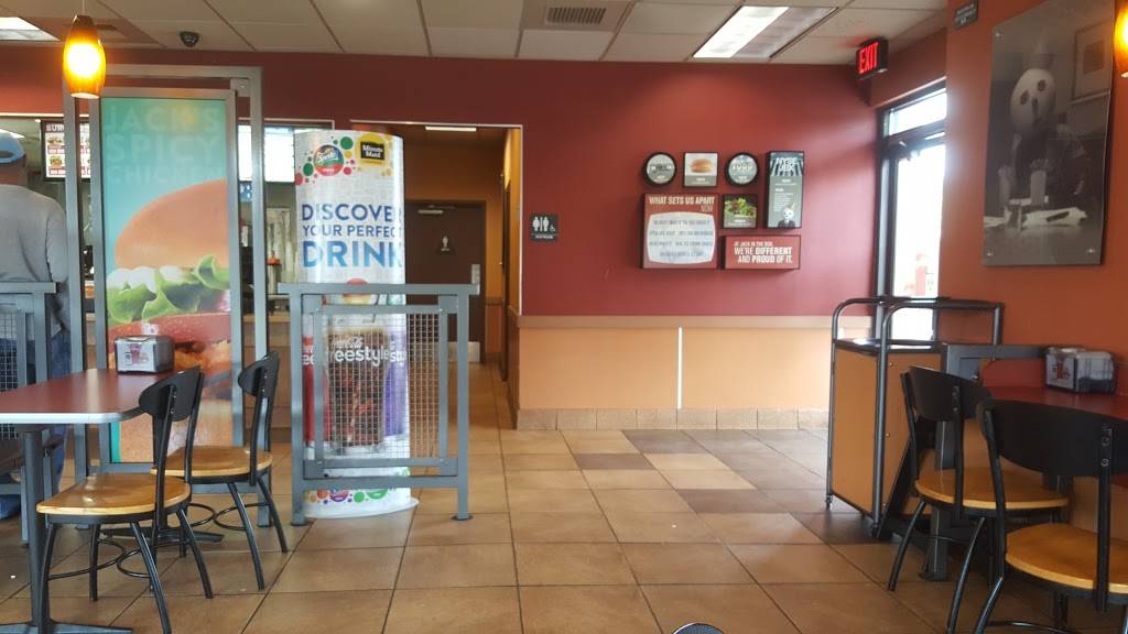 Jack in the Box | restaurant | 2323 W Ledbetter Dr, Dallas, TX 75224, USA | 2143337606 OR +1 214-333-7606