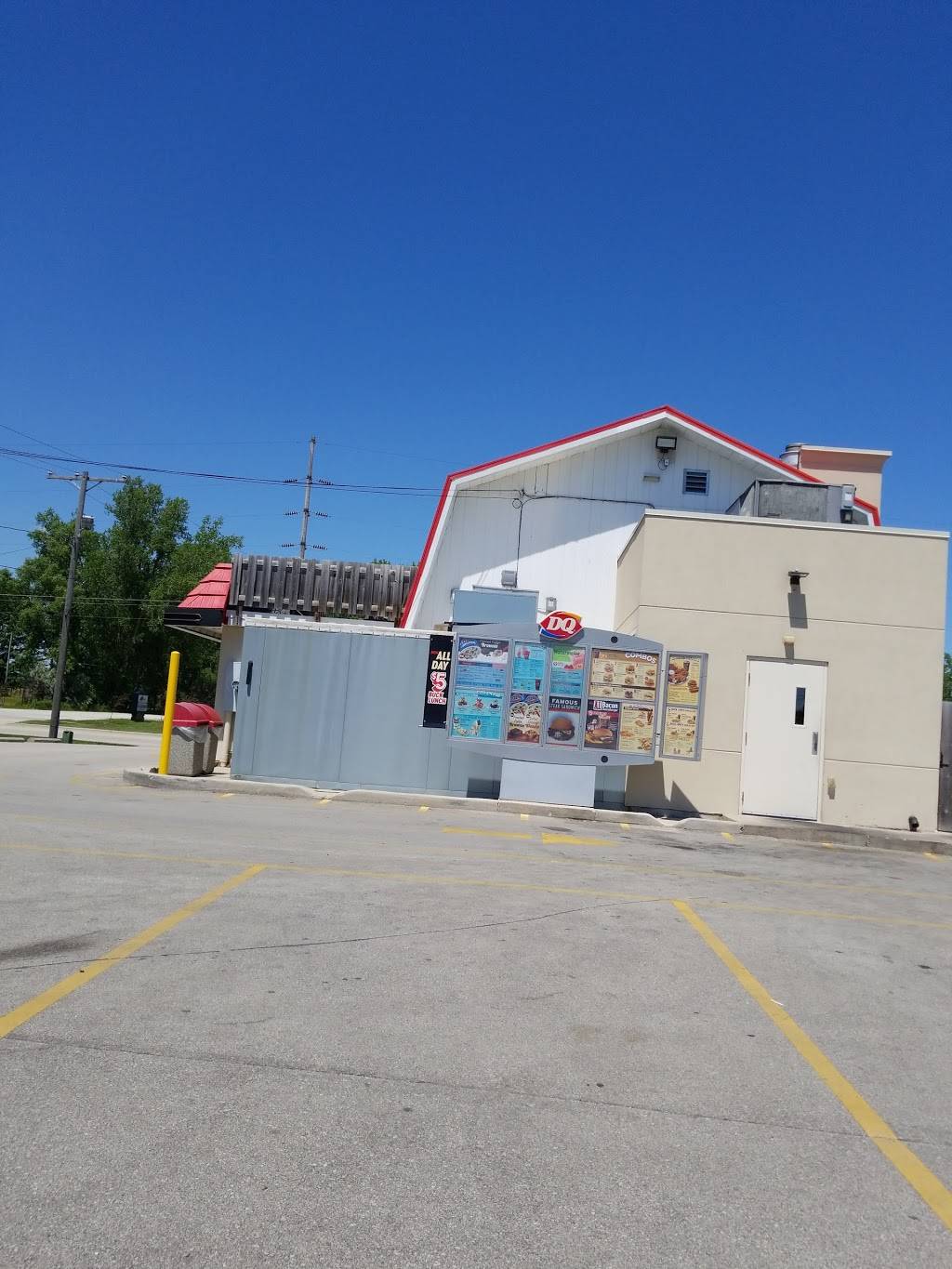 Dairy Queen Grill & Chill | restaurant | 521 N Glenview Ave, Brillion, WI 54110, USA | 9207563737 OR +1 920-756-3737
