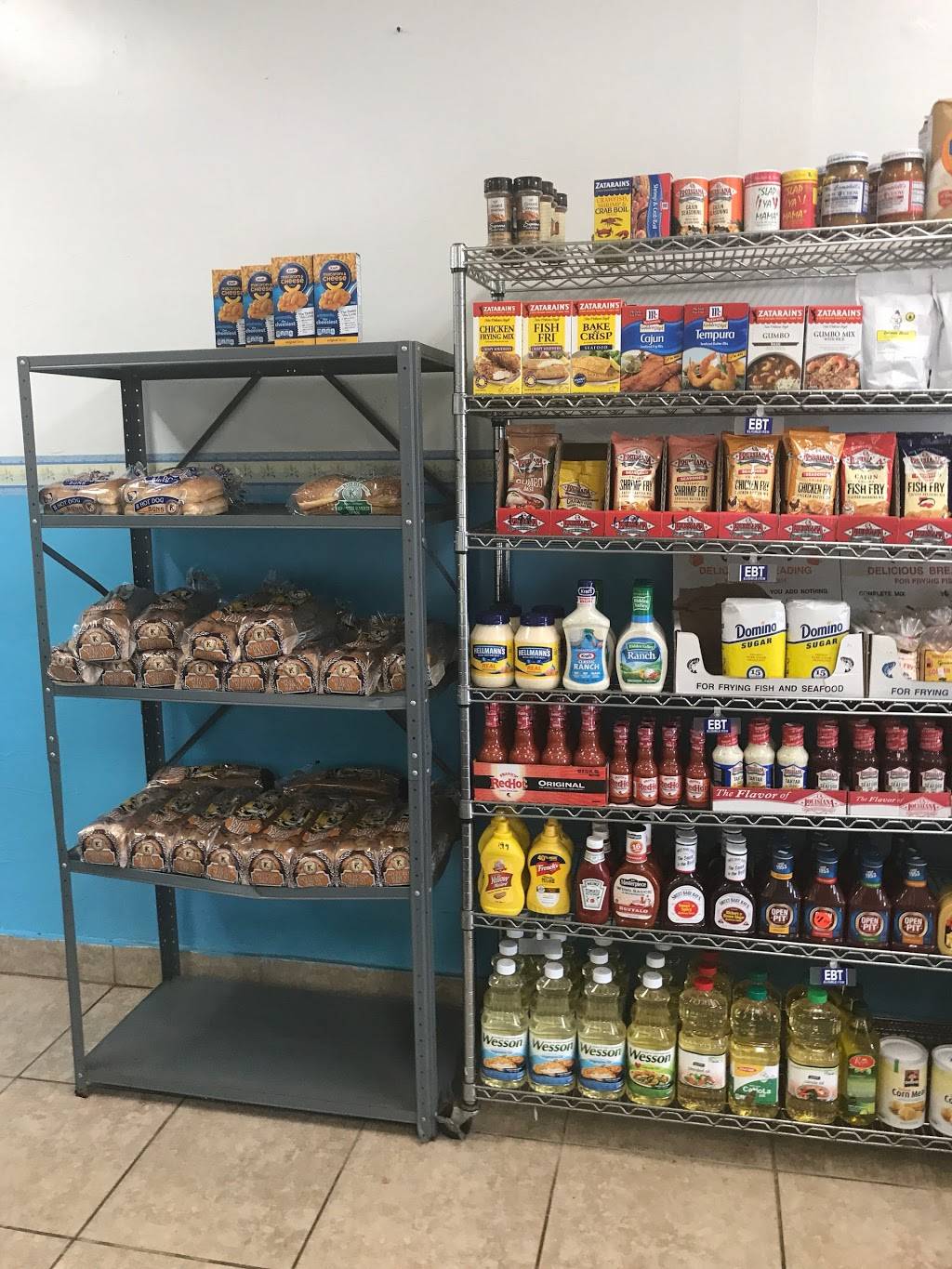 Chene Fish & Seafood Co | restaurant | 644 Chene, Detroit, MI 48207, USA | 3138779606 OR +1 313-877-9606