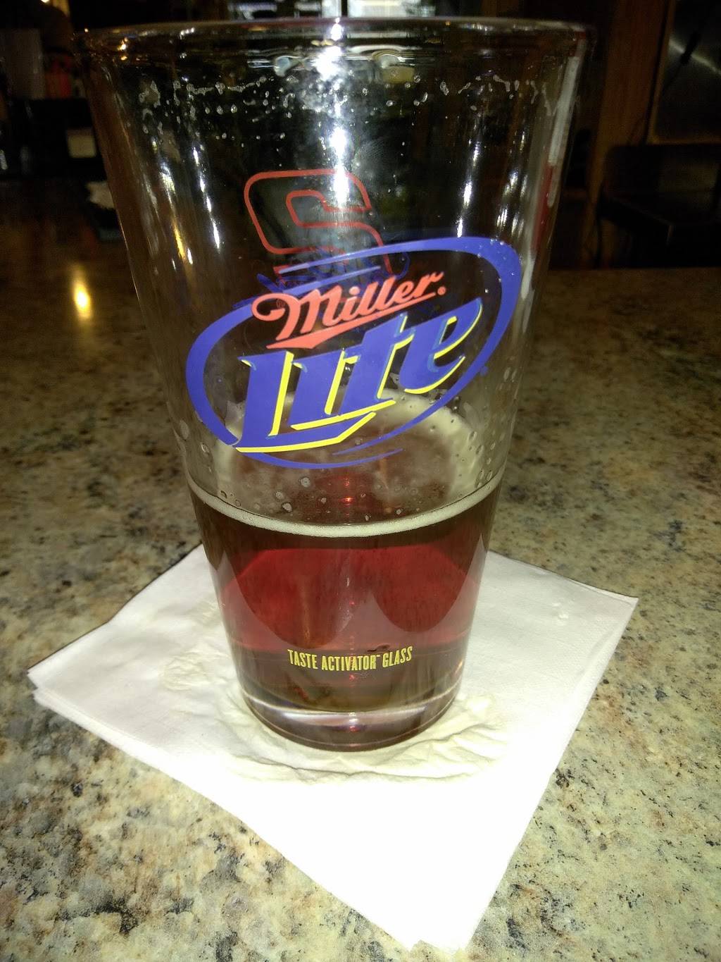 MTs on 8th | restaurant | 2022 Veterans Dr, St Cloud, MN 56303, USA | 3202520800 OR +1 320-252-0800