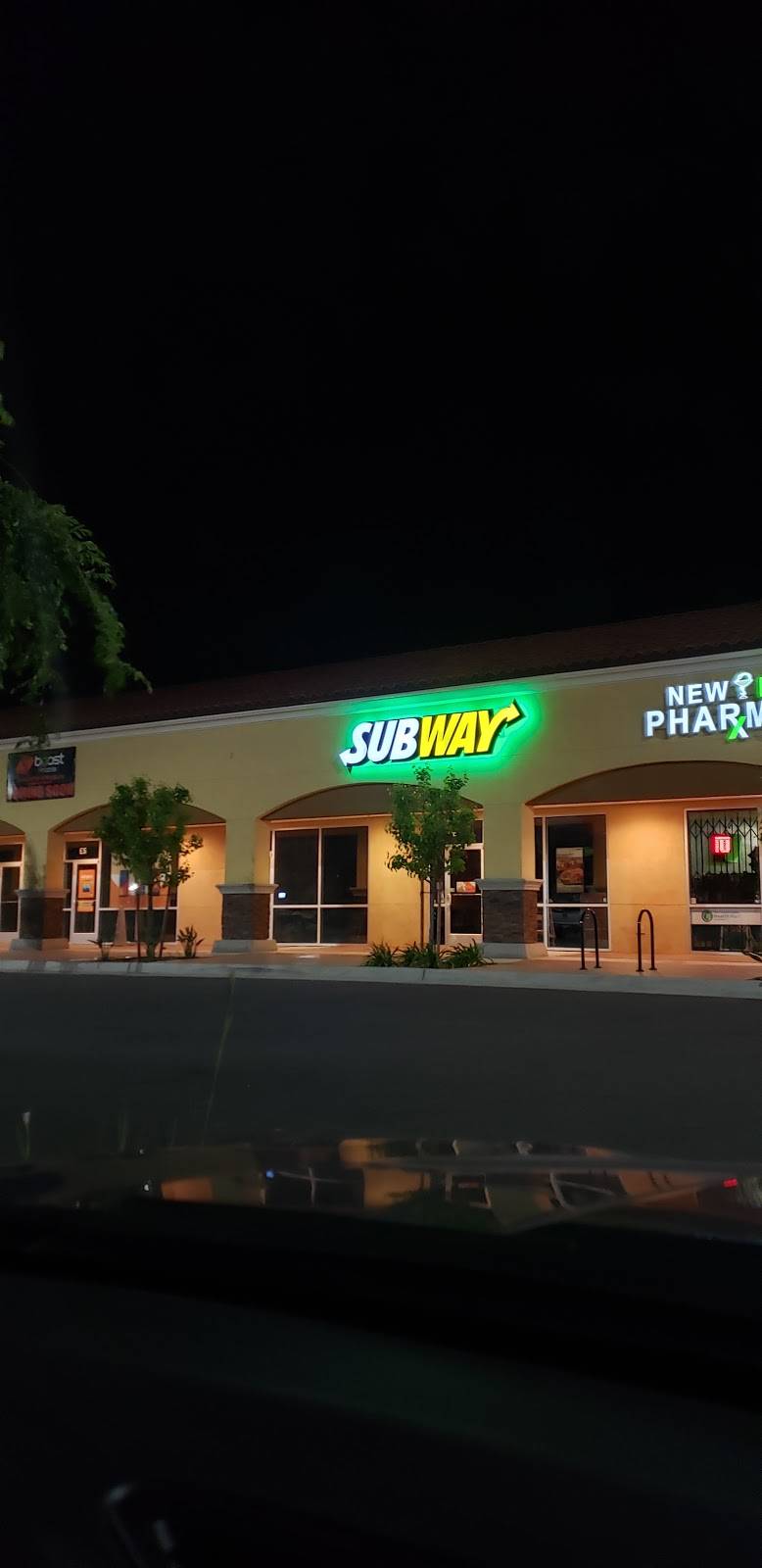 Subway Restaurants | restaurant | 2303 S Union Ave Suite E-7, Bakersfield, CA 93307, USA | 6617357052 OR +1 661-735-7052