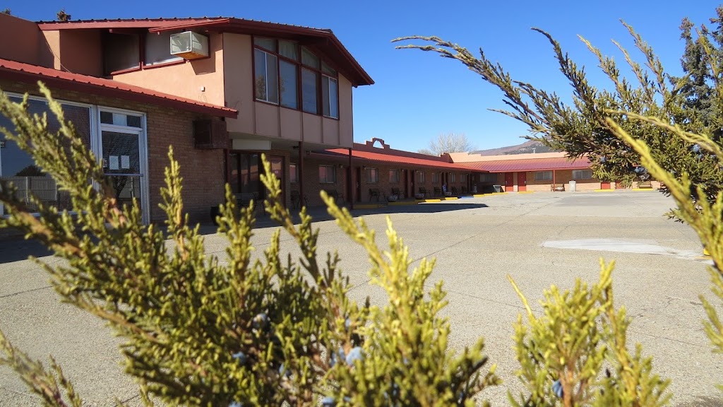 Casa Lemus Inn and Restaurant | restaurant | 350 Clayton Rd, Raton, NM 87740, USA | 5754452737 OR +1 575-445-2737