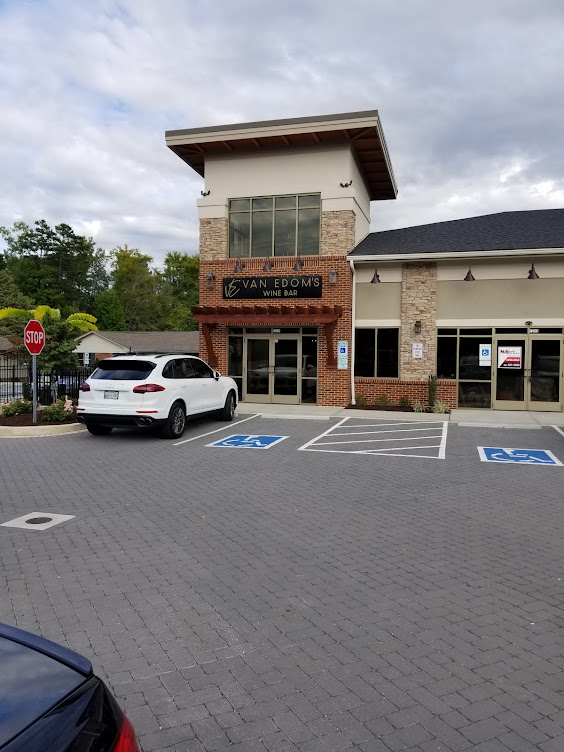 Van Edoms Wine Bar | restaurant | 12344 S Northshore Dr, Knoxville, TN 37922, USA | 9313199017 OR +1 931-319-9017
