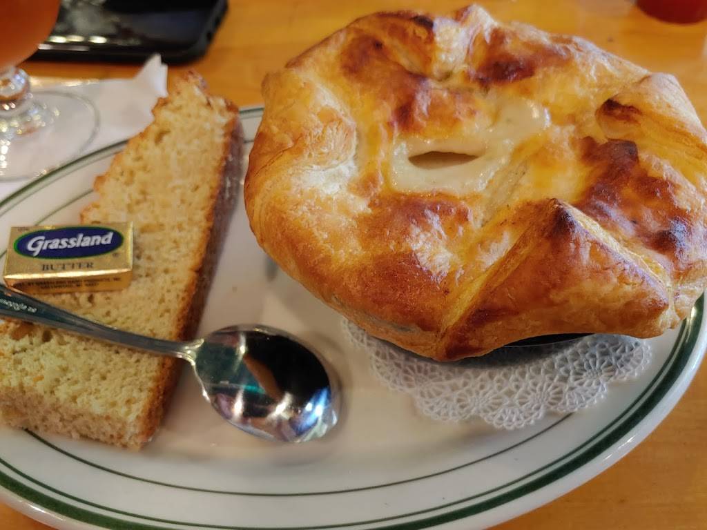 Nanas Irish Pub | restaurant | 7843 Main St, Middletown, VA 22645, USA | 5408689877 OR +1 540-868-9877