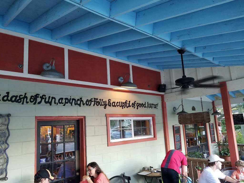 Lost Dog Cafe | cafe | 106 W Huron Ave, Folly Beach, SC 29439, USA | 8435889669 OR +1 843-588-9669