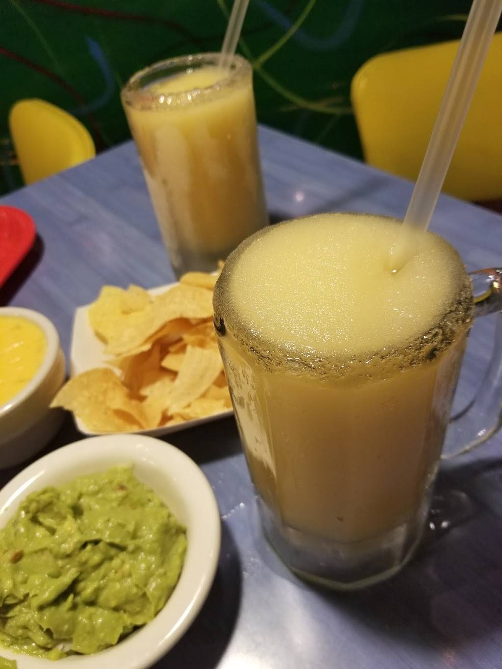 Mama Margies Mexican Restaurant | restaurant | 10927 West, FM471, San Antonio, TX 78253, USA | 2102777090 OR +1 210-277-7090