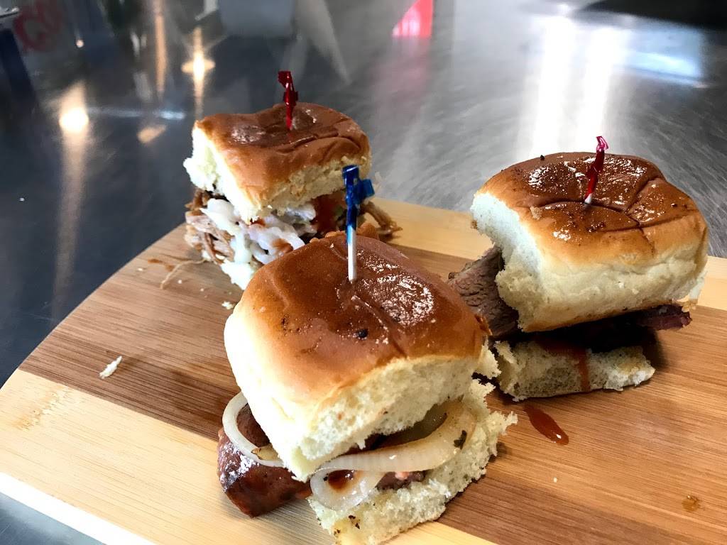 The Blue Mule Outfitters | restaurant | 7470 Cimarron Square Ste.15, El Paso, TX 79911, USA | 9155846853 OR +1 915-584-6853