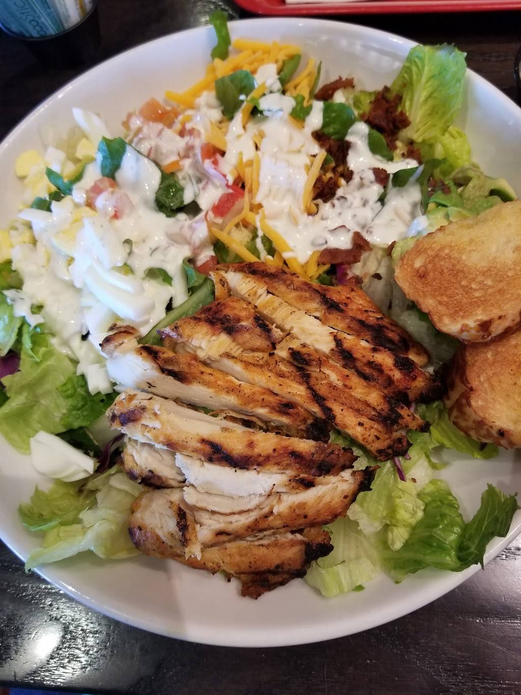 Red Robin Gourmet Burgers and Brews | restaurant | 130 Gravois Bluffs Cir Dr, Fenton, MO 63026, USA | 6363059440 OR +1 636-305-9440