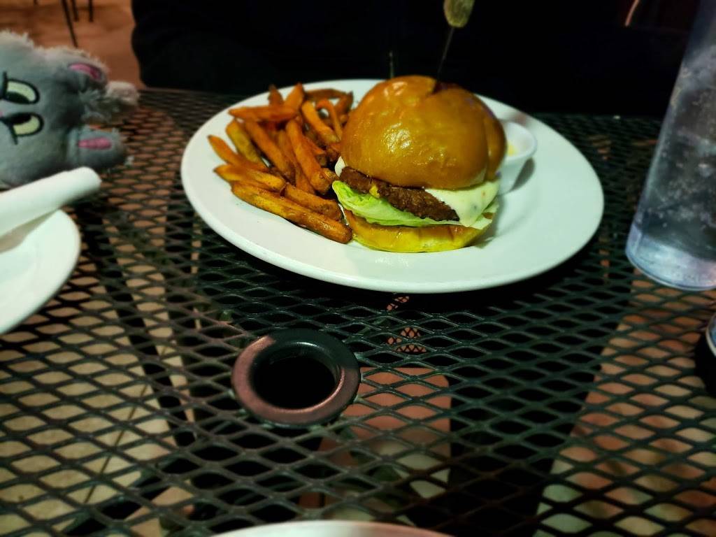 The Rusty Onion | restaurant | 6654 Carmel Rd, Charlotte, NC 28226, USA | 9802197079 OR +1 980-219-7079