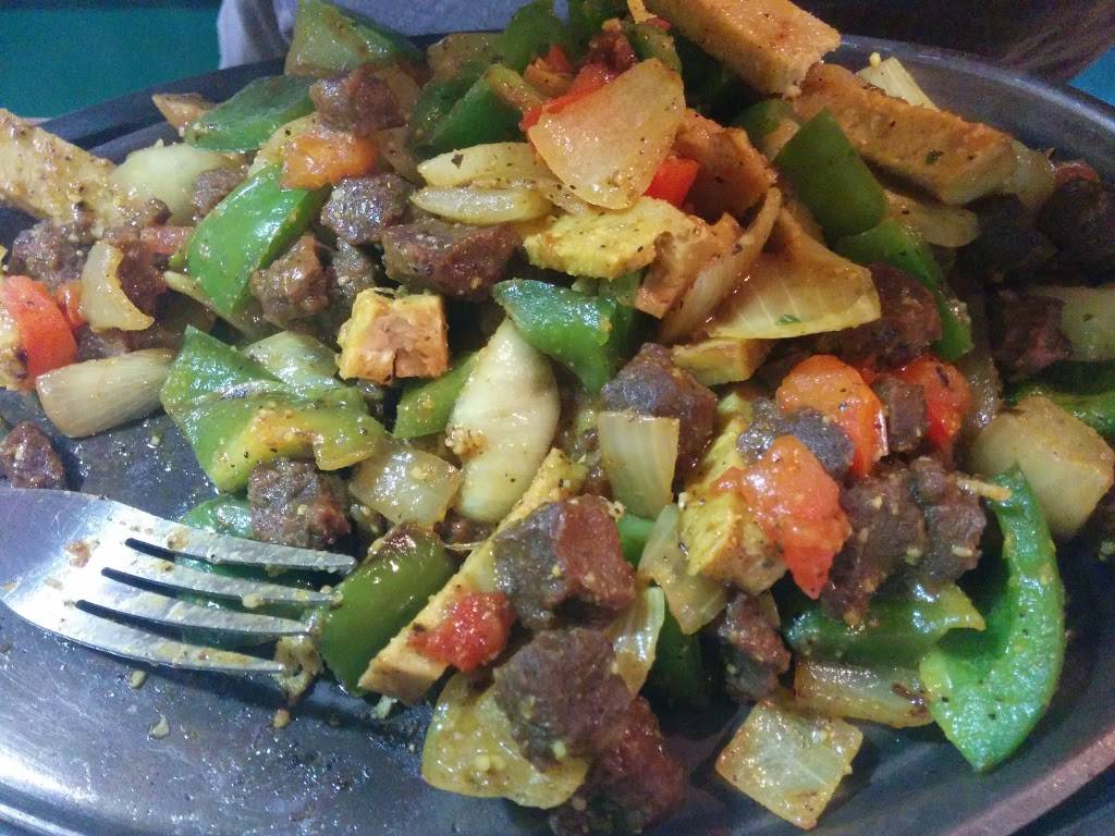 Saras | restaurant | 3944 N 46th Ave, Hollywood, FL 33021, USA | 9549861770 OR +1 954-986-1770