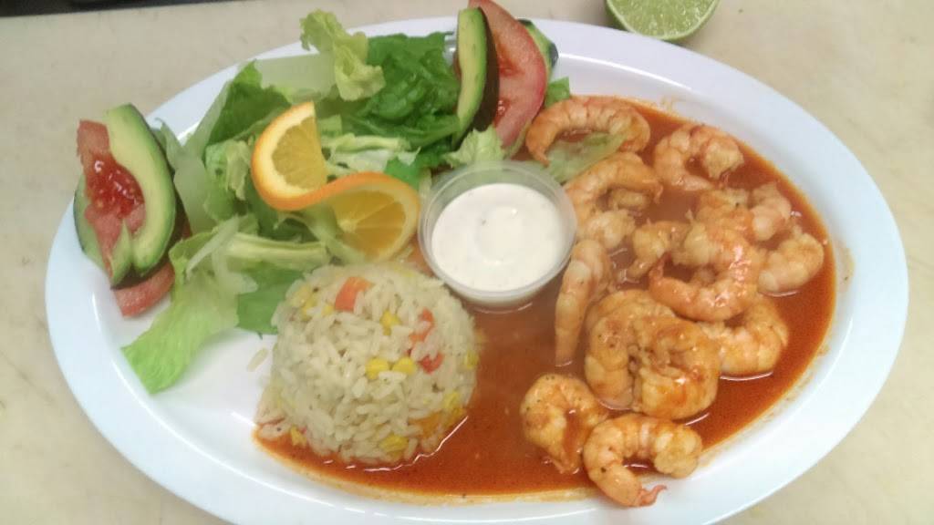 Mariscos Nayarita | restaurant | 204 4th St, Hollister, CA 95023, USA | 8313130753 OR +1 831-313-0753