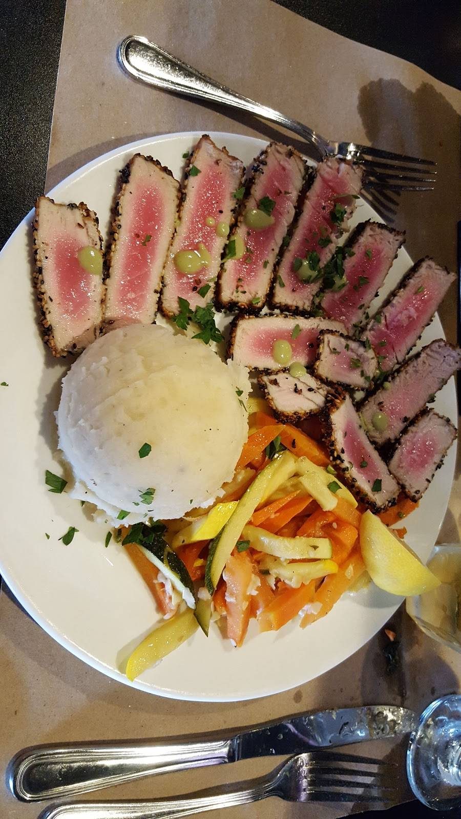 Sals Place | restaurant | 1495 Hicksville Rd # 1, North Massapequa, NY 11758, USA | 5167313417 OR +1 516-731-3417