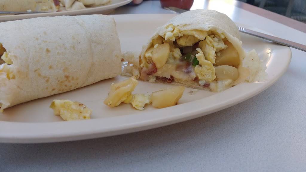 Jalapeños Restaurant | restaurant | 3120 S Broadway, Englewood, CO 80113, USA | 3037815525 OR +1 303-781-5525