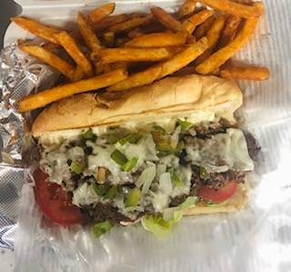 C&G Lunchbox LLC | restaurant | 56 Willow St, Waterbury, CT 06710, USA | 2035652397 OR +1 203-565-2397