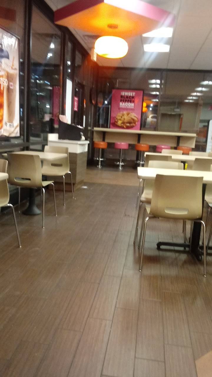 Dunkin Donuts | cafe | 7200 Circle Ave, Forest Park, IL 60130, USA | 7083660810 OR +1 708-366-0810