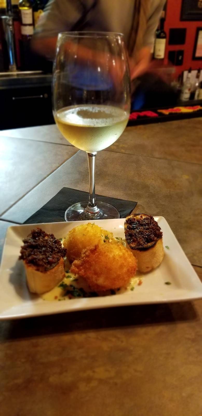 Tello Italian Bistro | restaurant | 524 Phoenix St, South Haven, MI 49090, USA | 2696399898 OR +1 269-639-9898