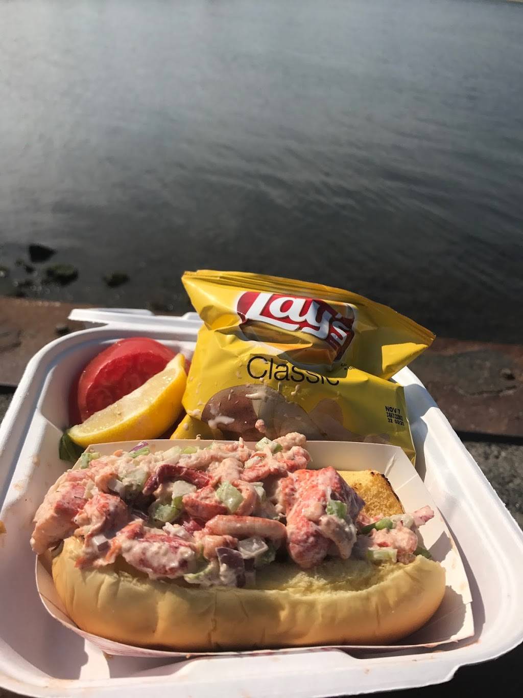 The Dock House | restaurant | 1 Long Wharf, Sag Harbor, NY 11963, USA | 6317257555 OR +1 631-725-7555