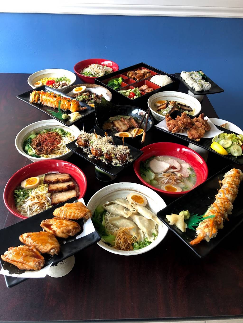 E Ramen | restaurant | 451 W 31st St, Chicago, IL 60616, USA | 3126249745 OR +1 312-624-9745