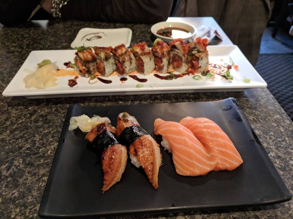 Toro Sushi | restaurant | 1712, 2546 N Clark St, Chicago, IL 60614, USA | 7733487255 OR +1 773-348-7255