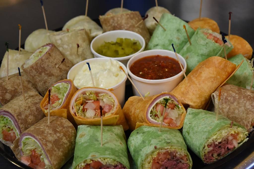 Giovannis Roast Beef & Pizzeria | restaurant | 14 Broad St, Nashua, NH 03064, USA | 6038741379 OR +1 603-874-1379