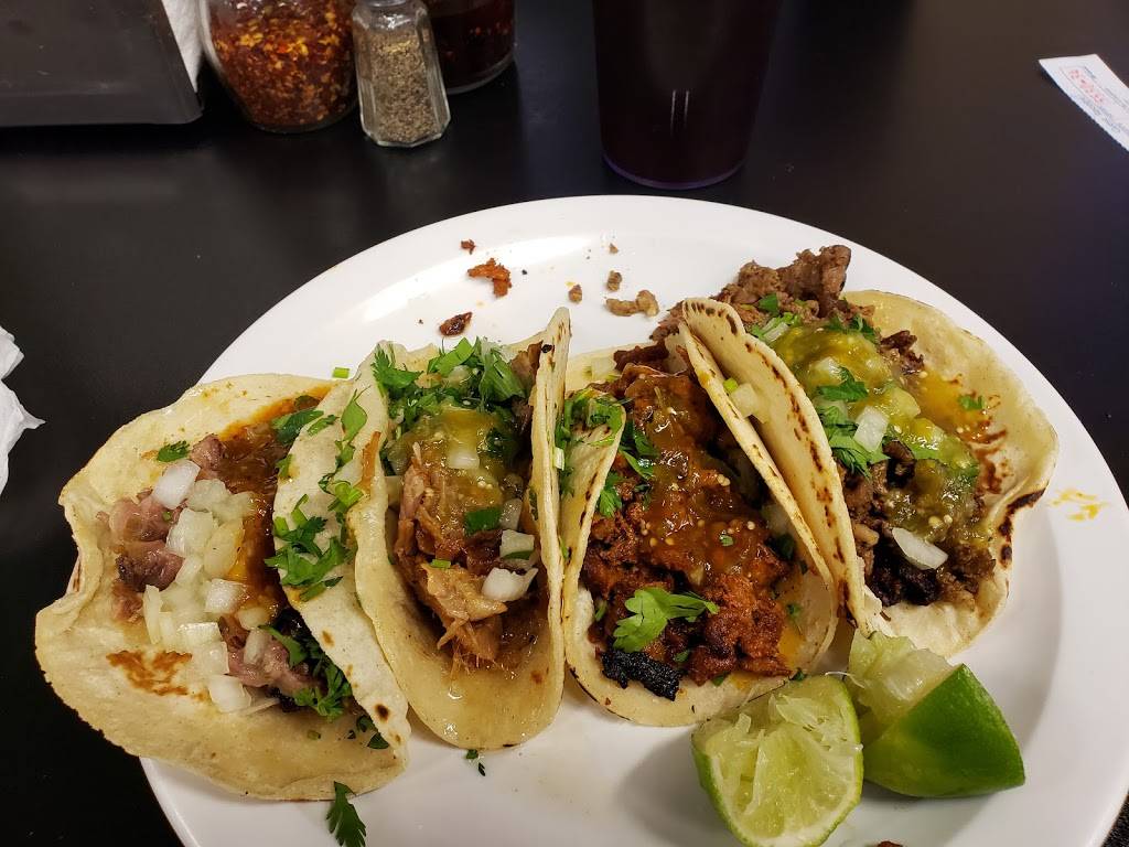 Carnitas Michoacan | restaurant | 2503 Beacon Ave S, Seattle, WA 98144, USA | 2063233688 OR +1 206-323-3688