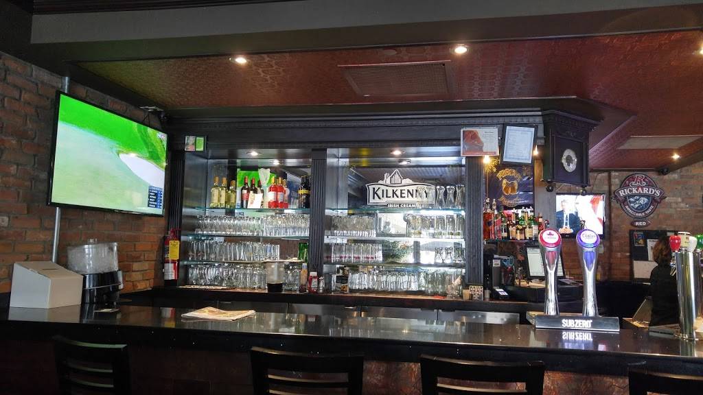 Frosty Johns Pub and Restaurant | restaurant | 100 Mearns Ave, Bowmanville, ON L1C 5M3, Canada | 9056236700 OR +1 905-623-6700