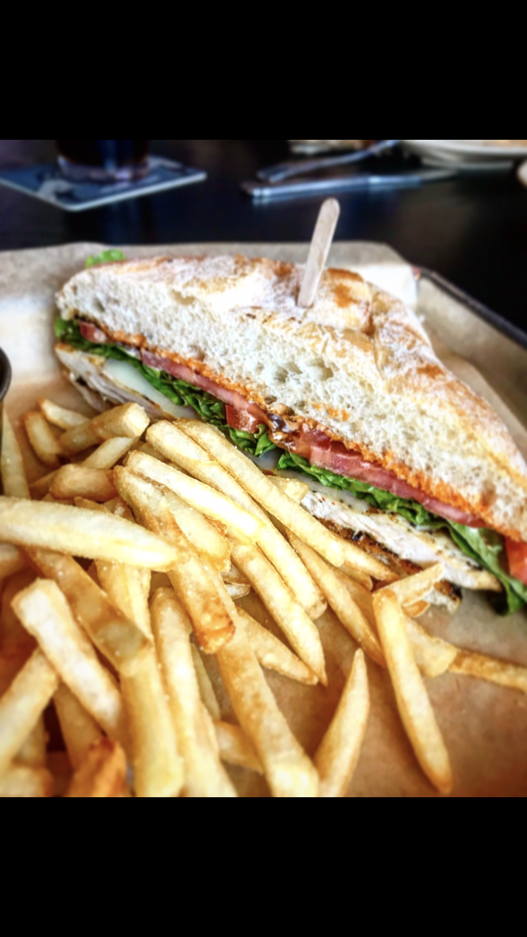 Muddle & Twist | restaurant | 10865 W Magnolia Blvd, North Hollywood, CA 91601, USA | 8187540030 OR +1 818-754-0030