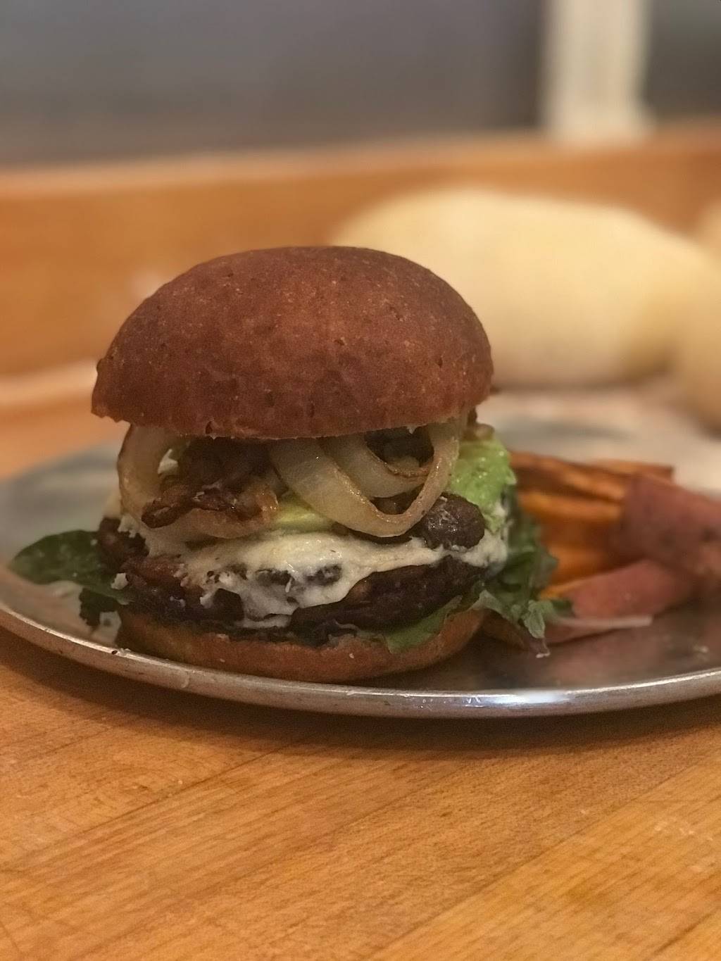 Collective Kitchen & Bar | restaurant | 2132 Center St, Berkeley, CA 94704, USA | 5106478591 OR +1 510-647-8591