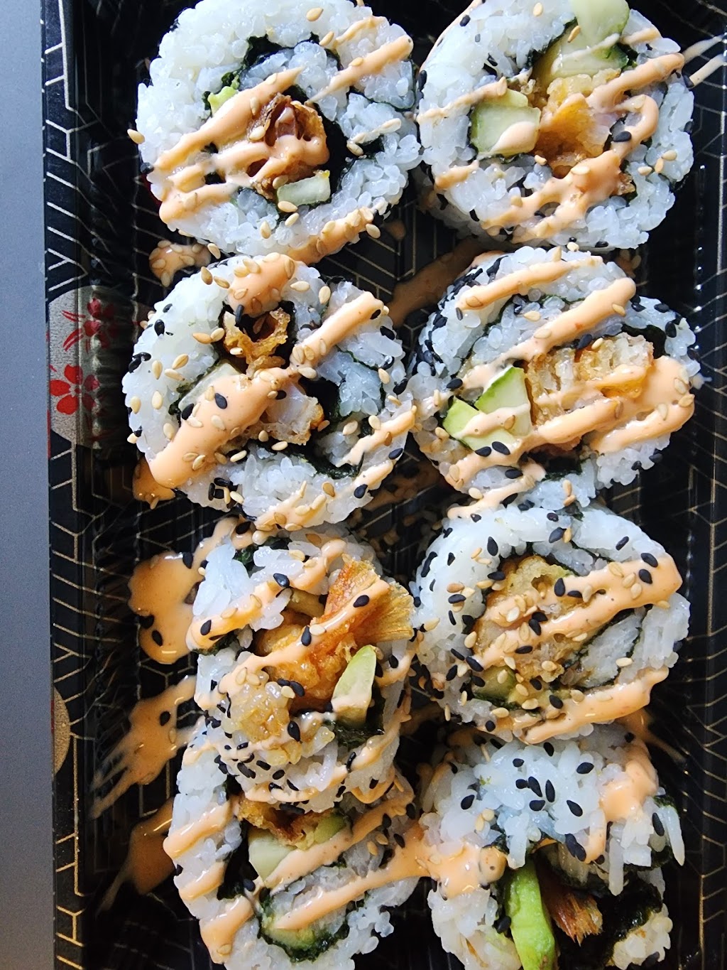 Wholly Bowl & Rolls | restaurant | 1247 S Main St, Lakeport, CA 95453, USA | 7079008534 OR +1 707-900-8534