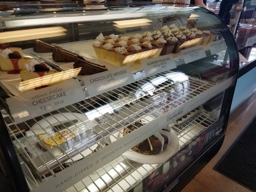 Café Zupas | meal takeaway | 10680 S River Front Pkwy, South Jordan, UT 84095, USA | 8012538881 OR +1 801-253-8881