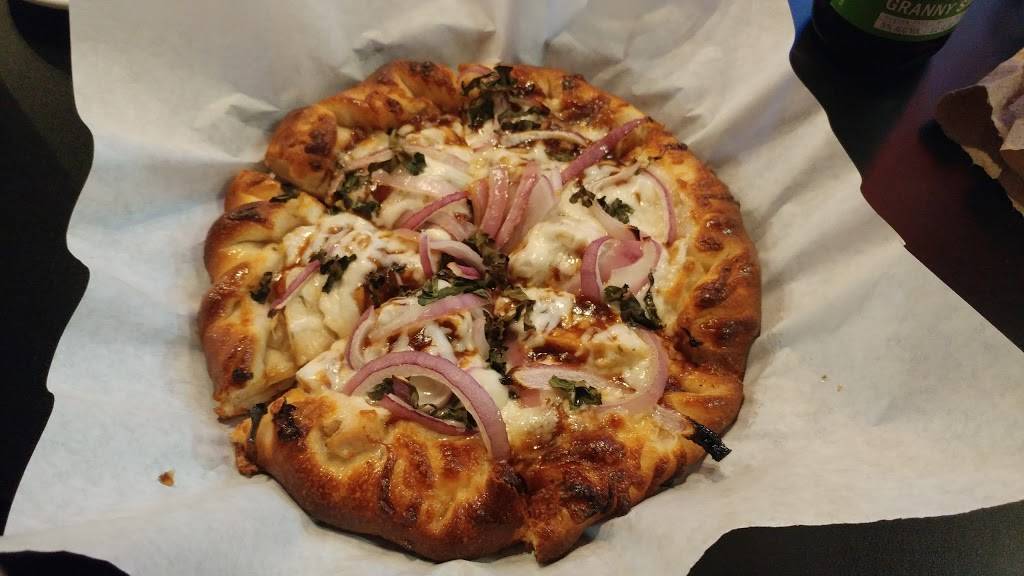 Blind Onion Pizza & Pub | restaurant | 2900 Mill Plain Blvd, Vancouver, WA 98661, USA | 3607507490 OR +1 360-750-7490