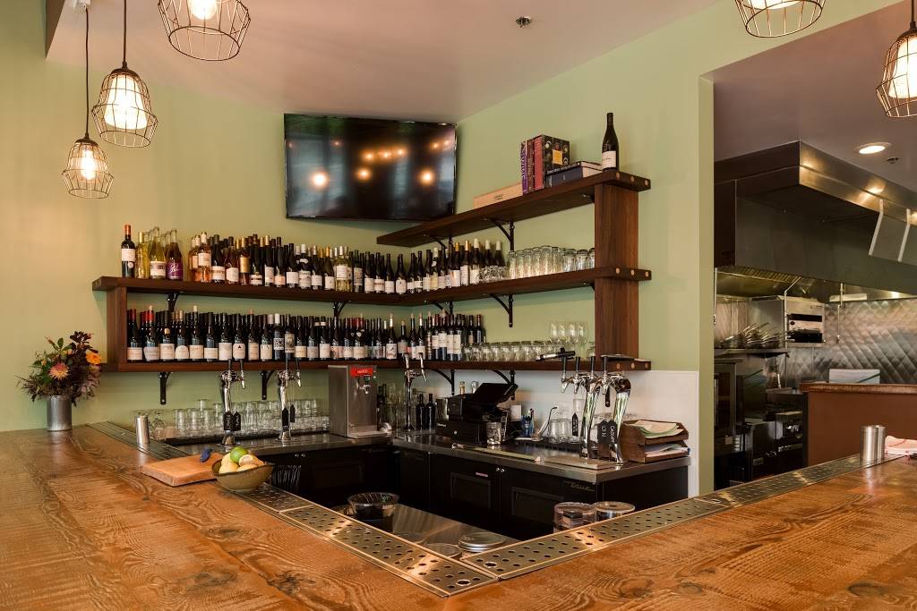 Crocodile | French Cuisine | restaurant | 140 2nd St #100, Petaluma, CA 94952, USA | 7079818159 OR +1 707-981-8159