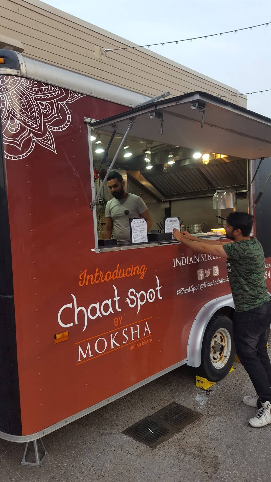 Chaat Spot by Moksha | meal takeaway | CurbSIDE Courtyard Foodcourt, 300 Taylor Rd, Niagara-on-the-Lake, ON L0S 1J0, Canada | 9053548585 OR +1 905-354-8585