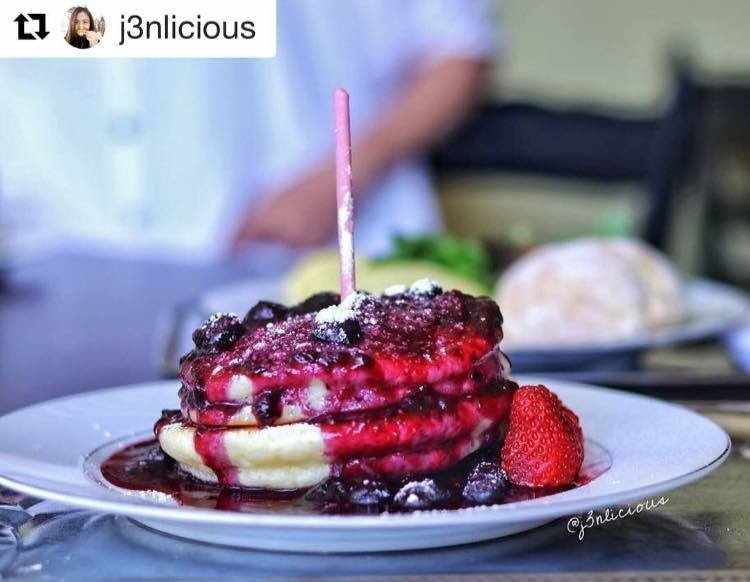 Isabellas Boutique Restaurant | restaurant | 2066 Queen St E, Toronto, ON M4E 1C9, Canada | 4166995050 OR +1 416-699-5050