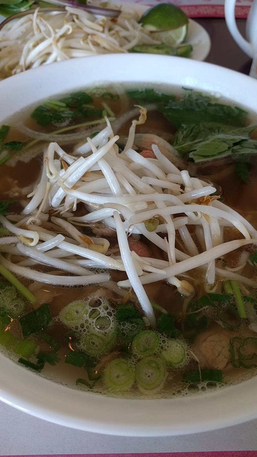 Pho Vinh Long | restaurant | 3111, 601 D St, South Charleston, WV 25303, USA | 3047207333 OR +1 304-720-7333