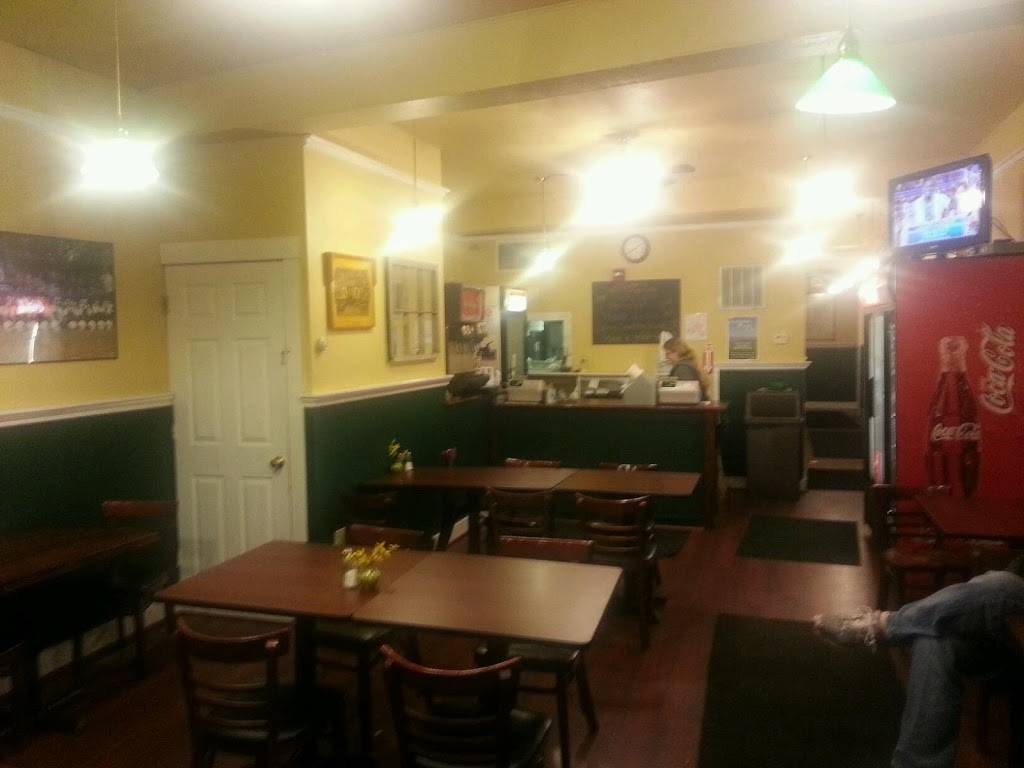 Lisas Buffalo Grill | restaurant | 65 Broadway, Greenlawn, NY 11740, USA | 6312613200 OR +1 631-261-3200