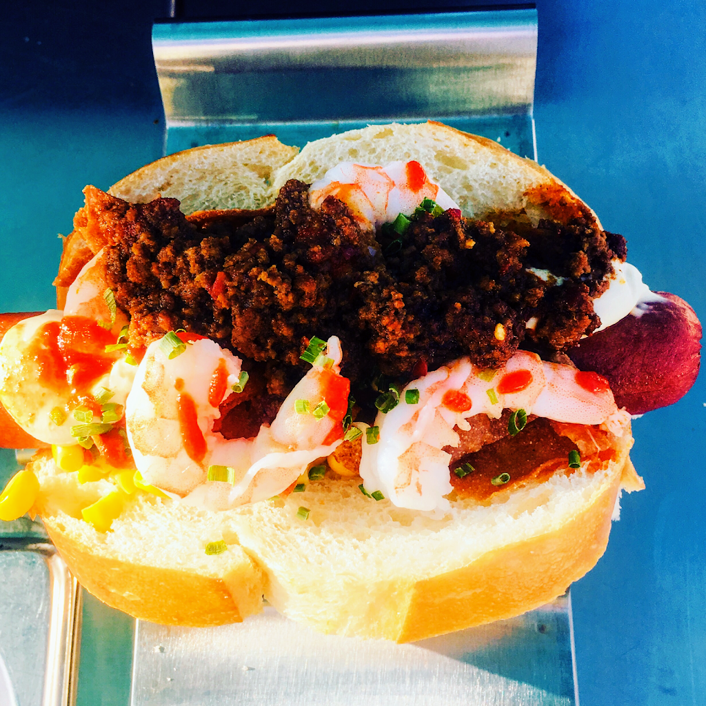 Johnny Hot Dogs | meal takeaway | 3800 S Main St, Joplin, MO 64804, USA | 4174385663 OR +1 417-438-5663