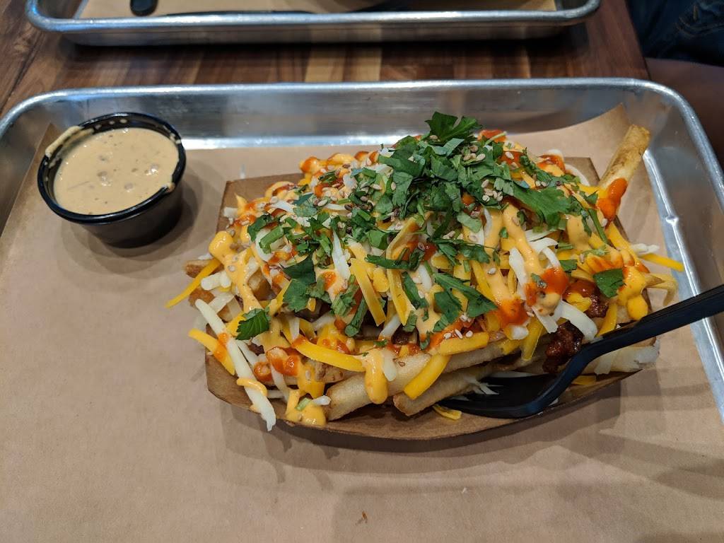 ChiLantro | restaurant | 1201 Barbara Jordan Blvd #1460, Austin, TX 78723, USA | 5129007648 OR +1 512-900-7648