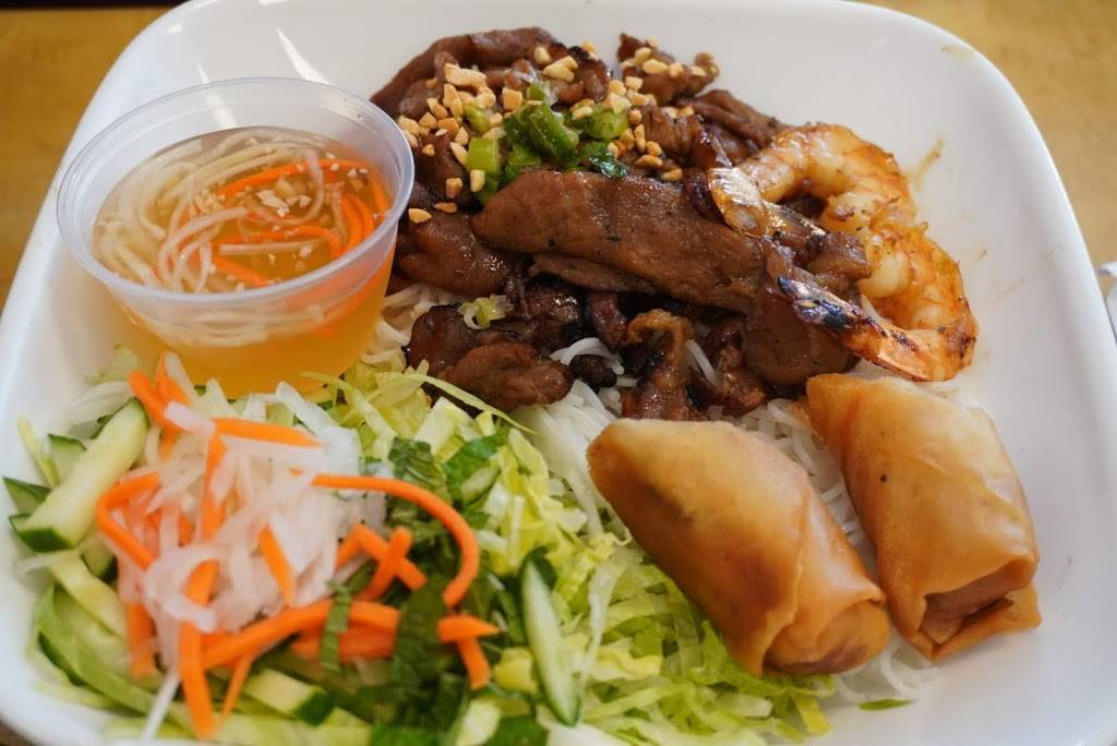 Maiku Sushi and Pho | restaurant | 1611 Penn Ave, Pittsburgh, PA 15222, USA | 4122818888 OR +1 412-281-8888