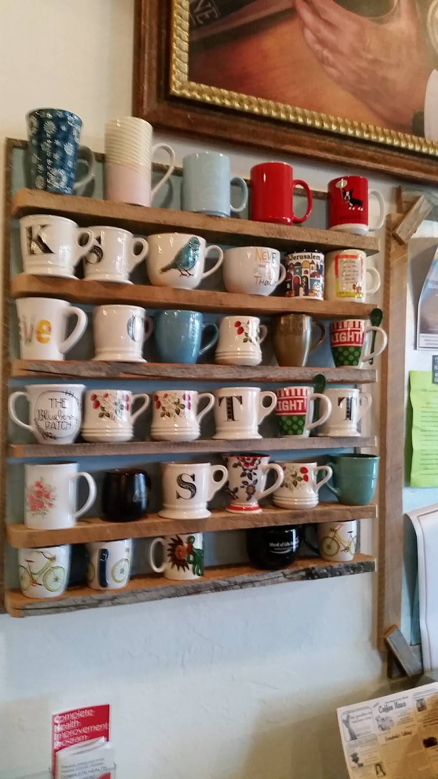 Schoonis Italian American | restaurant | 209 N Main Ave, Lake Placid, FL 33852, USA | 8634655060 OR +1 863-465-5060