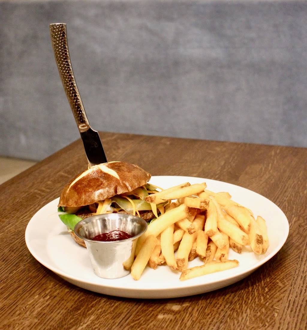 Spirit Elephant | restaurant | 924 Green Bay Rd, Winnetka, IL 60093, USA | 8473489000 OR +1 847-348-9000